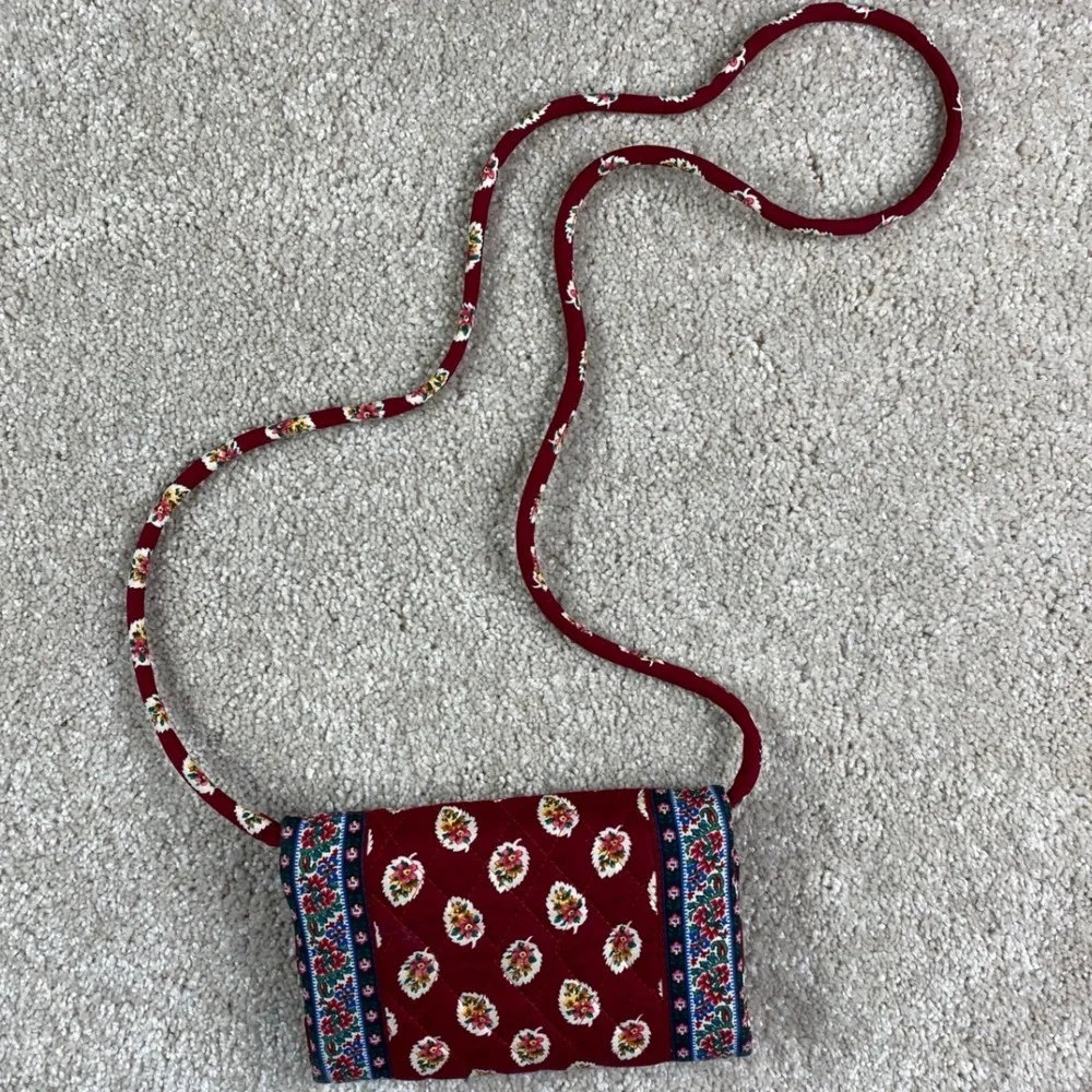 Vera Bradley Burgundy Red Floral Quilted Cotton Crossbody Wallet Bag ID Holder